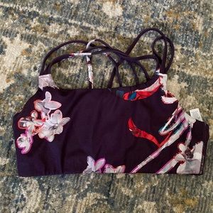 ATHLETA sports bra medium